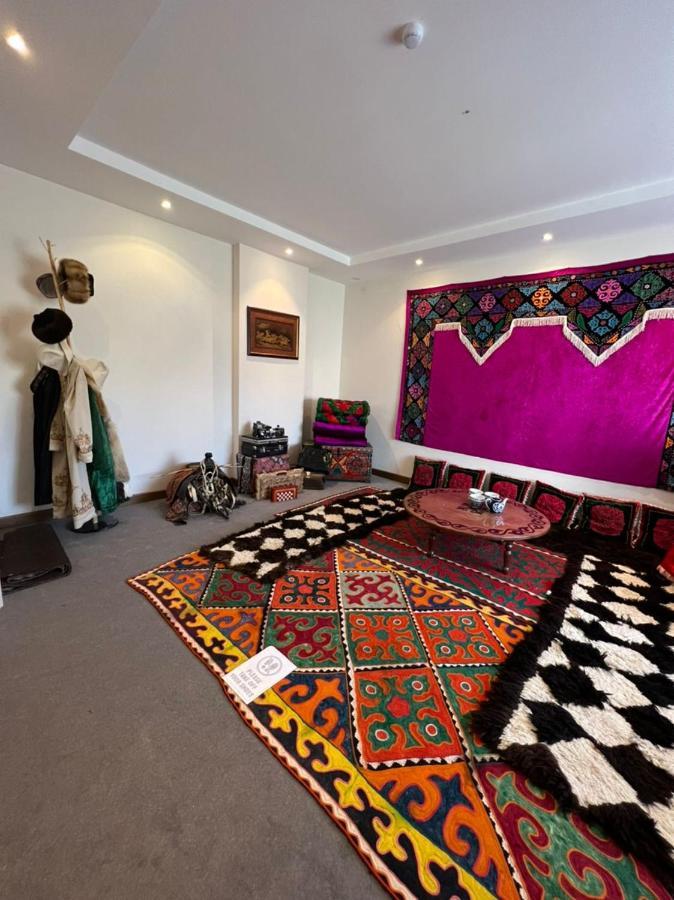 Grand Khan Tengri 4* Naryn 外观 照片