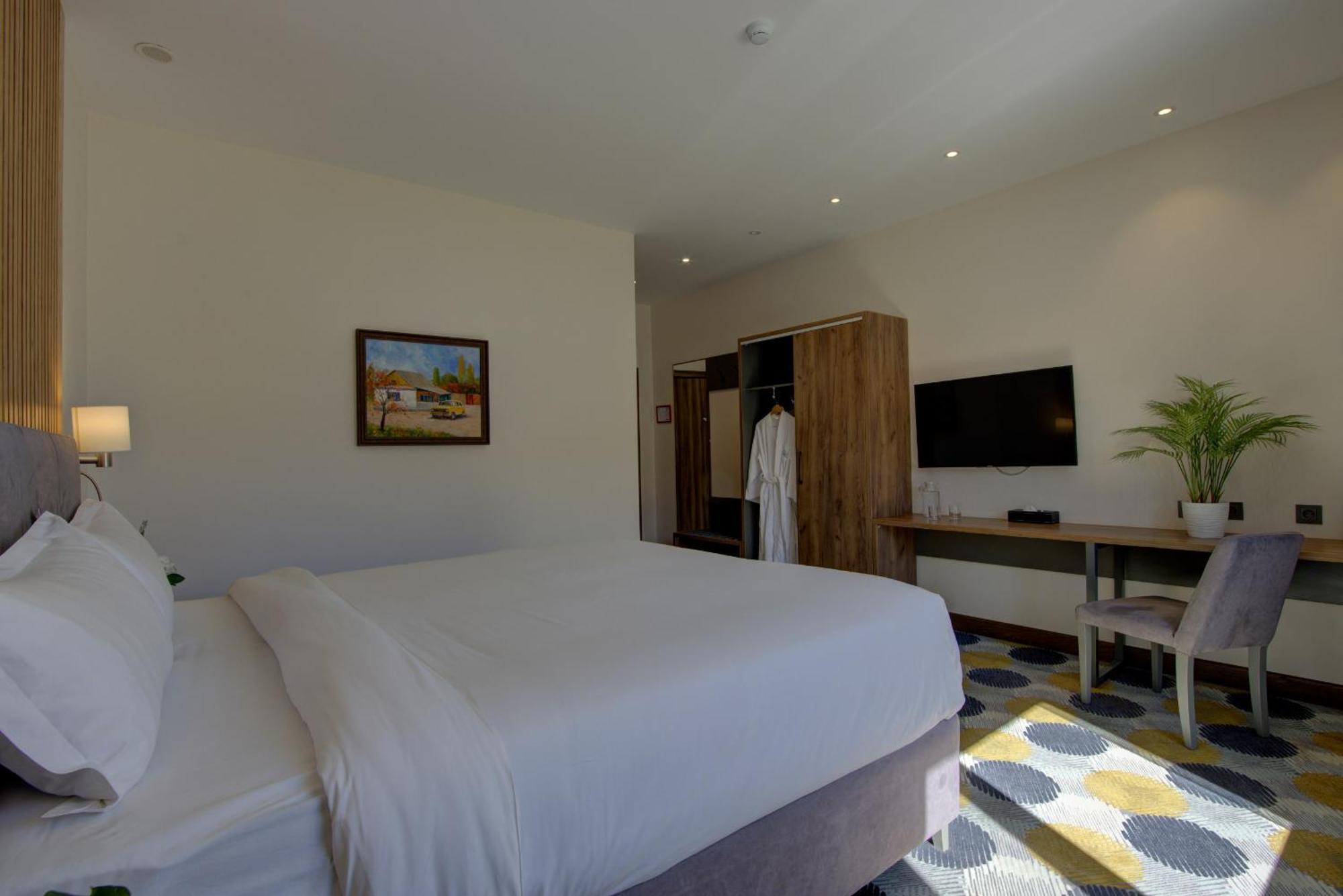 Grand Khan Tengri 4* Naryn 外观 照片