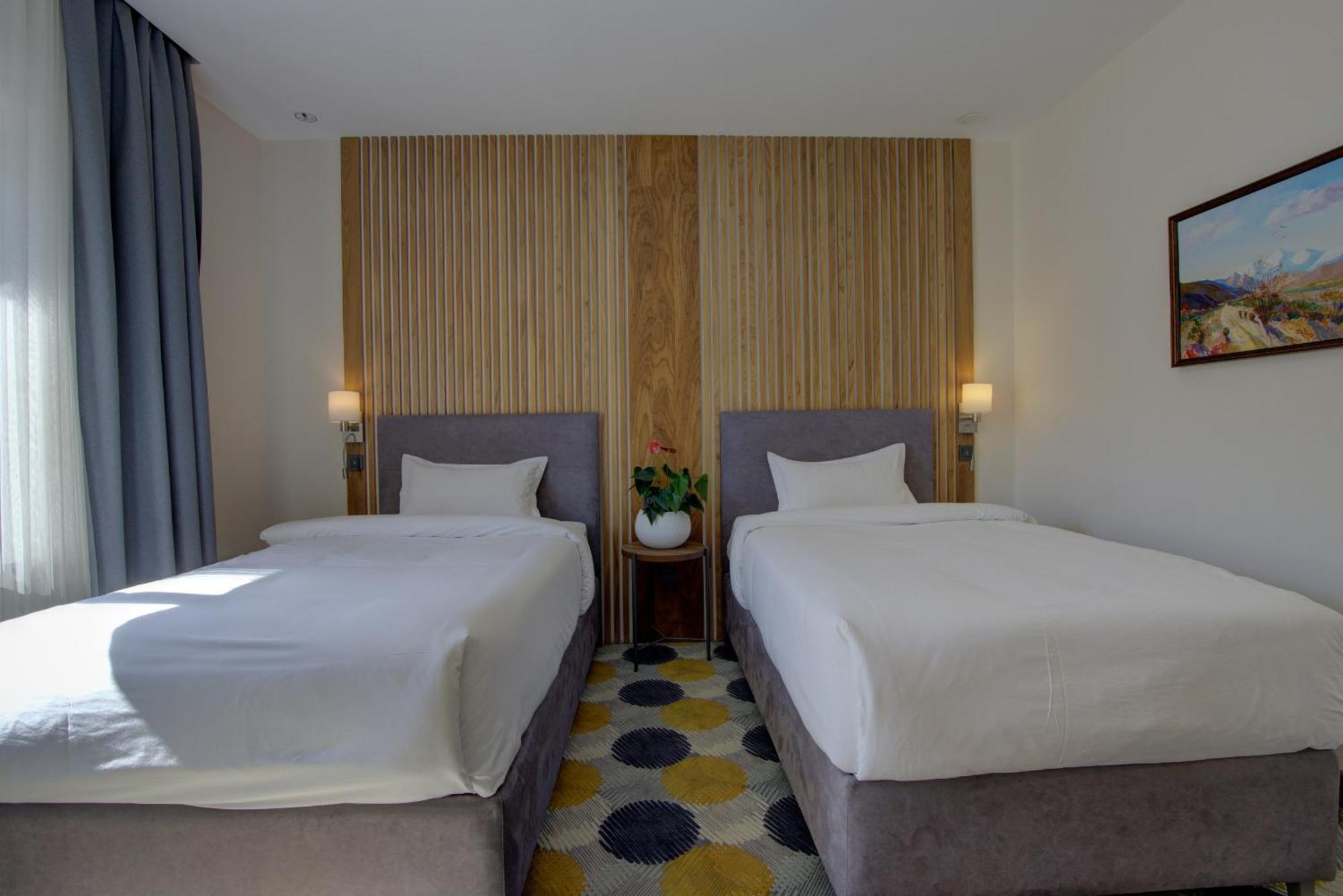 Grand Khan Tengri 4* Naryn 外观 照片